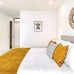 Apartment Casa Maragem - T3 Com Jardim E Piscina Privada *